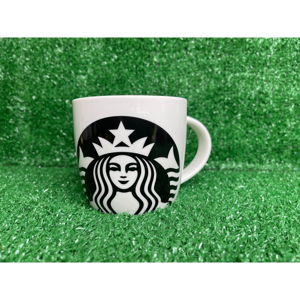 Starbucks Wide Mouth 14 oz Coffee Tea Mug Cup Black White Face